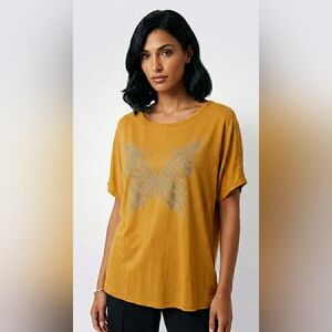 NWOT D.D. Style  Embellished Top. European S/M. U.S. more like size M